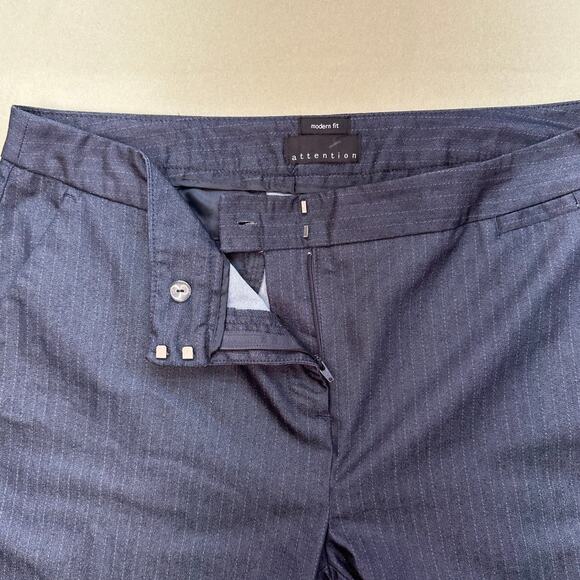 Attention Capri Dress Pant Modern Fit WMNS 14 Navy Pinstripe Cotton Blend Casual - Picture 4 of 11